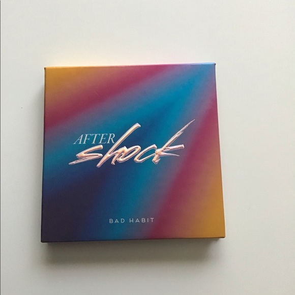 After Shock Bad Habit Eyeshadow Palette - Picture 2 of 3